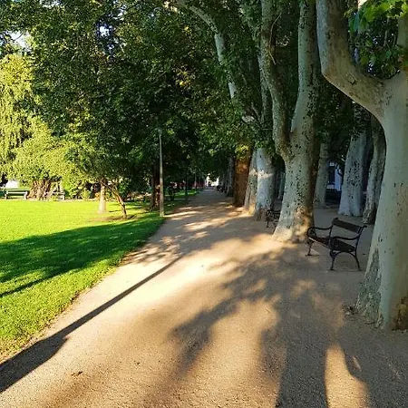 Napsugár B Apartamento
