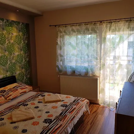 Napsugár B Apartmán *